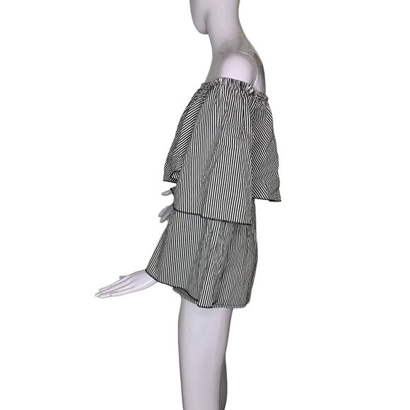 Missguided Women's Romper Stripped Black and White Size 2 Zipper on Back - Picture 8 of 12